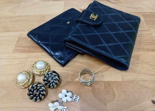 CHANEL　財布・アクセサリー